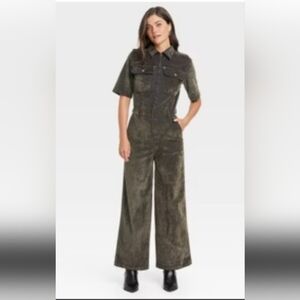 Universal Thread Olive GREEN rayon Zipperd Jumpsuit Short Sleeve Jumpsuit Size 4